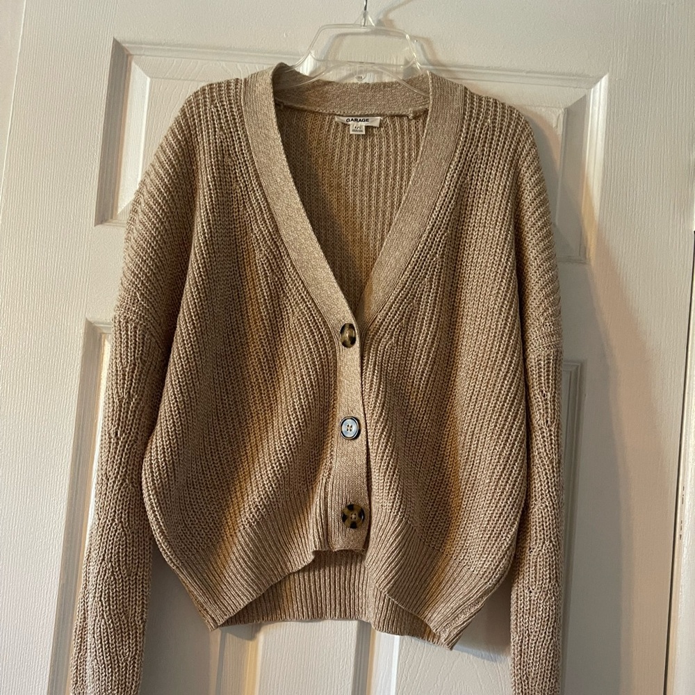 Garage cardigan